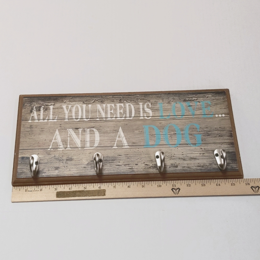 Key/coat hooks wall decor. - Picture 5 of 8